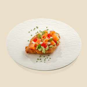 Smash Croissant cu somon
